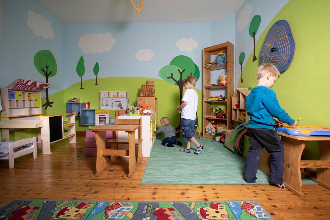 Schullerhof Hotel Hermagor-Pressegger See Luaran gambar